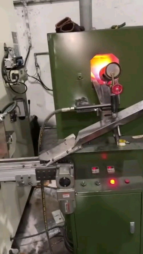 探秘機(jī)械零部件加工實(shí)拍 微觀(guān)世界里的工業(yè)美學(xué)與匠心